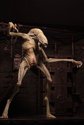 Alien Resurrection Deluxe Action Figure Newborn 28 cm