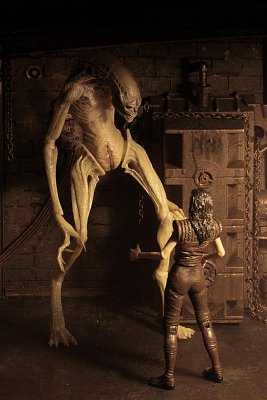 Alien Resurrection Deluxe Action Figure Newborn 28 cm