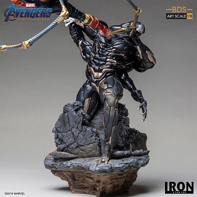 Avengers: Endgame BDS Art Scale Statue 1/10 Iron Spider vs Outrider 36 cm