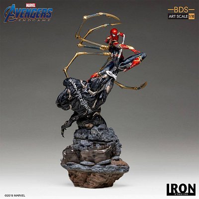 Avengers: Endgame BDS Art Scale Statue 1/10 Iron Spider vs Outrider 36 cm