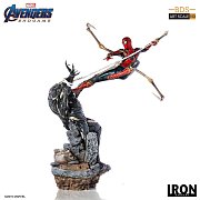 Avengers: Endgame BDS Art Scale Statue 1/10 Iron Spider vs Outrider 36 cm --- DAMAGED PACKAGING