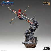 Avengers: Endgame BDS Art Scale Statue 1/10 Iron Spider vs Outrider 36 cm --- DAMAGED PACKAGING