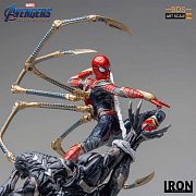 Avengers: Endgame BDS Art Scale Statue 1/10 Iron Spider vs Outrider 36 cm --- DAMAGED PACKAGING