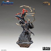 Avengers: Endgame BDS Art Scale Statue 1/10 Iron Spider vs Outrider 36 cm --- DAMAGED PACKAGING