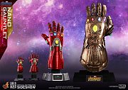 Avengers: Endgame Life-Size Masterpiece Replica 1/1 Nano Gauntlet 52 cm