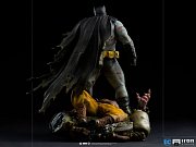 Batman: The Dark Knight Returns Diorama 1/6 Batman 38 cm