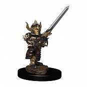D&D Icons of the Realms Premium Miniature pre-painted Halfling Fighter Male Case (6)