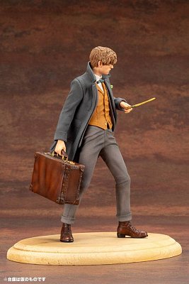 Fantastic Beasts 2 ARTFX+ PVC Statue 1/10 Newt Scamander 18 cm