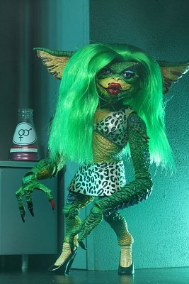 Gremlins 2 Ultimate Action Figure Greta 15 cm