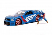 Marvel Hollywood Rides Diecast Model 1/24 2006 Ford Mustang GT with Captain America Figure