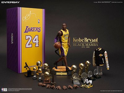 NBA Collection Real Masterpiece Action Figure 1/6 Kobe Bryant (Black Mamba) 33 cm