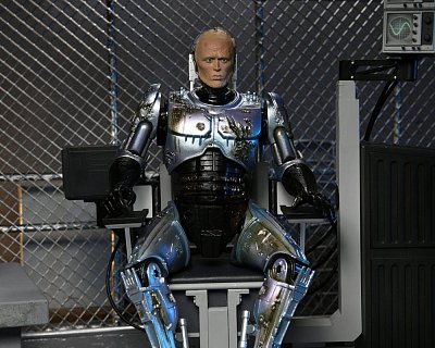 RoboCop Action Figure Ultimate Battle Damaged RoboCop with Chair 18 cm