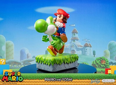 Super Mario Statue Mario & Yoshi 48 cm