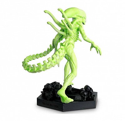 The Alien & Predator Figurine Collection 1/16 Vision Xenomorph (Alien vs. Predator) GITD 14 cm --- DAMAGED PACKAGING