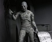 Universal Monsters Action Figure Ultimate The Mummy (Black & White) 18 cm