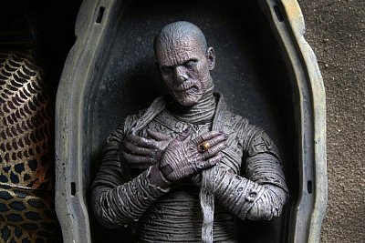 Universal Monsters Action Figure Ultimate The Mummy (Color) 18 cm