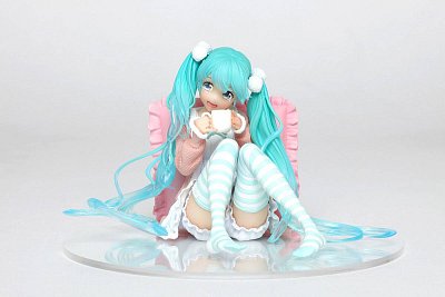 Vocaloid PVC Statue Hatsune Miku Casual Wear Ver. 12 cm --- DAMAGED PACKAGING